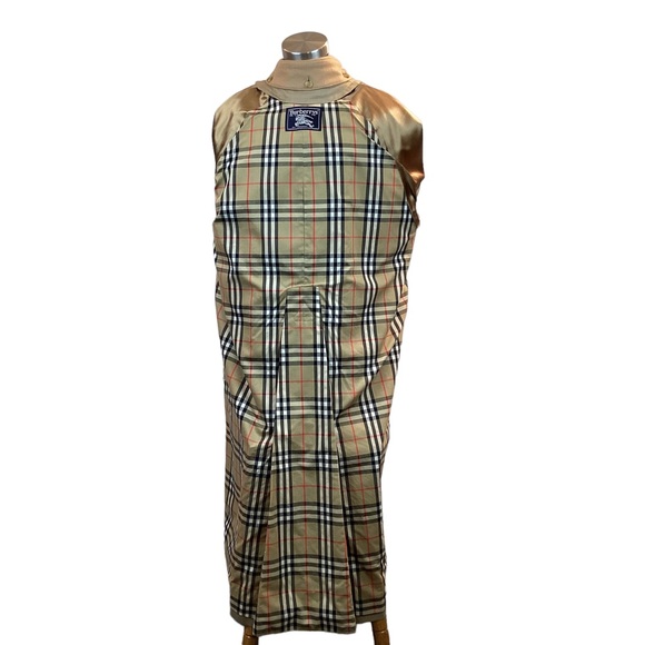 Burberry’s Nova Check Wool Lined Belted Trench Coat - Picture 10 of 16